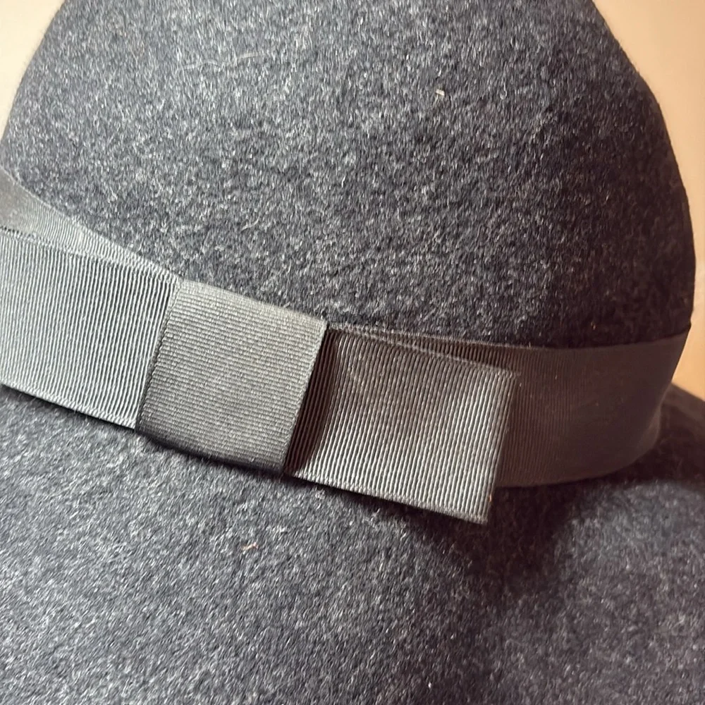 My Red Lippy Black Wool Floppy Hat Grosgrain Ribbon Band One Size